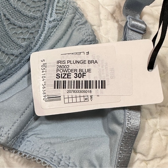 lepel | NWT light blue lace “Iris” plunge push up bra with removable padding - Picture 8 of 10